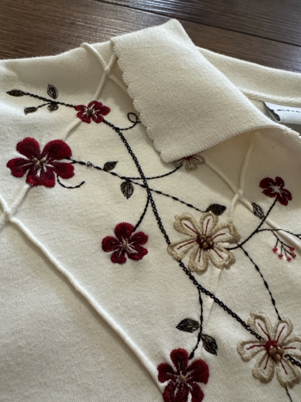 Alfred Dunner Ivory Short-Sleeve Knit Top with Floral Embroidery - Picture 3 of 7